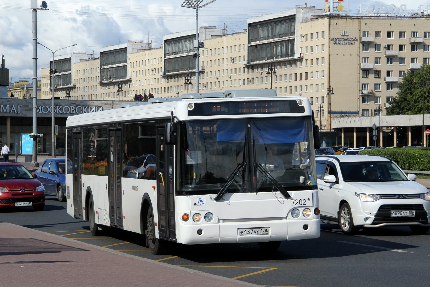 Szentpétervár, LiAZ-5292.20 sz.: 7202