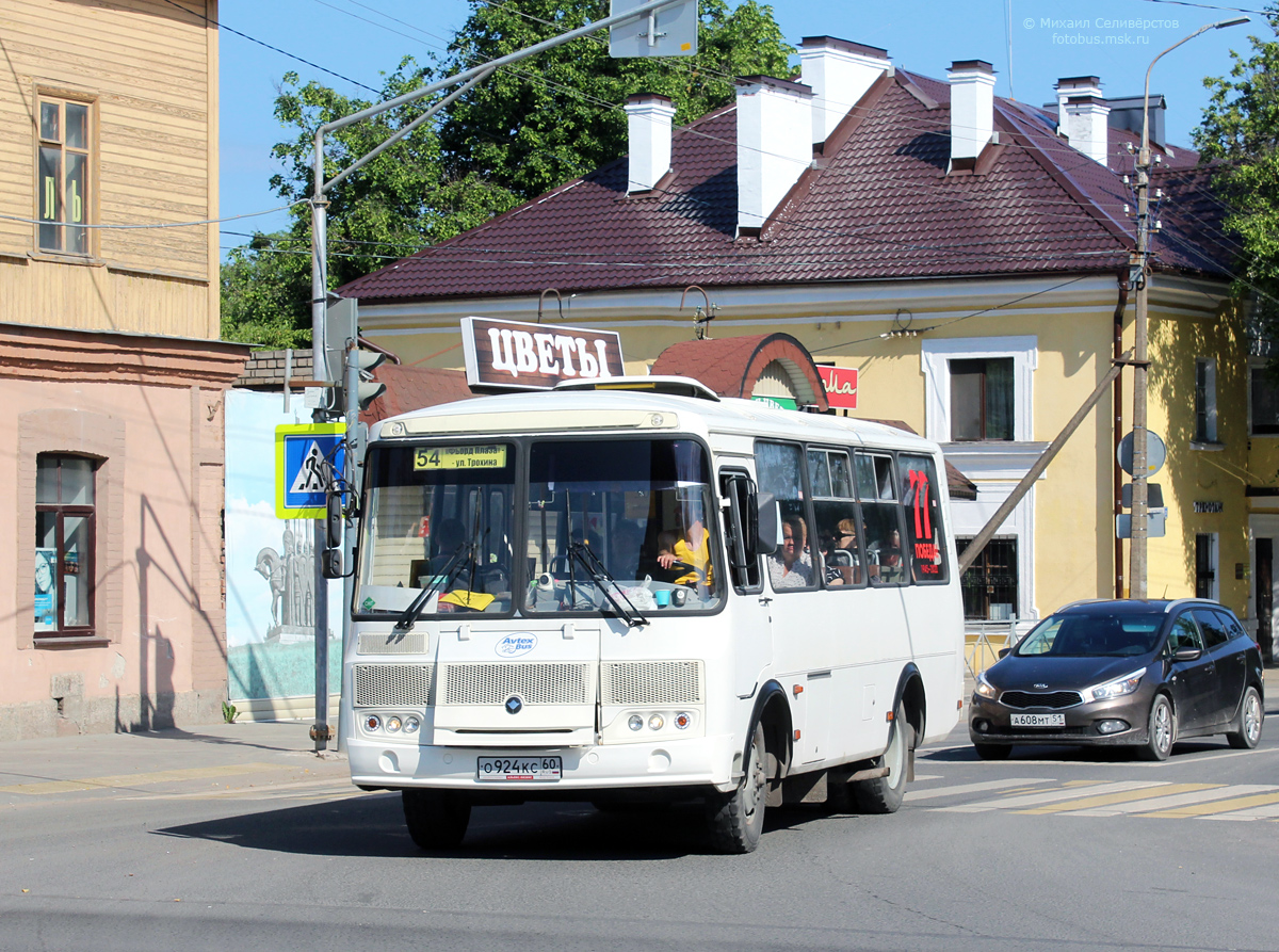 Псковская область, ПАЗ-32053 № О 924 КС 60