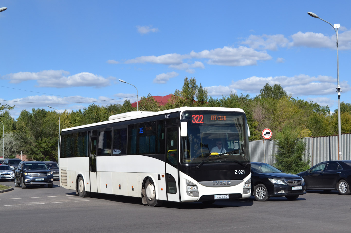 Астана, IVECO Crossway LINE 13M (СарыаркаАвтоПром) № Z021