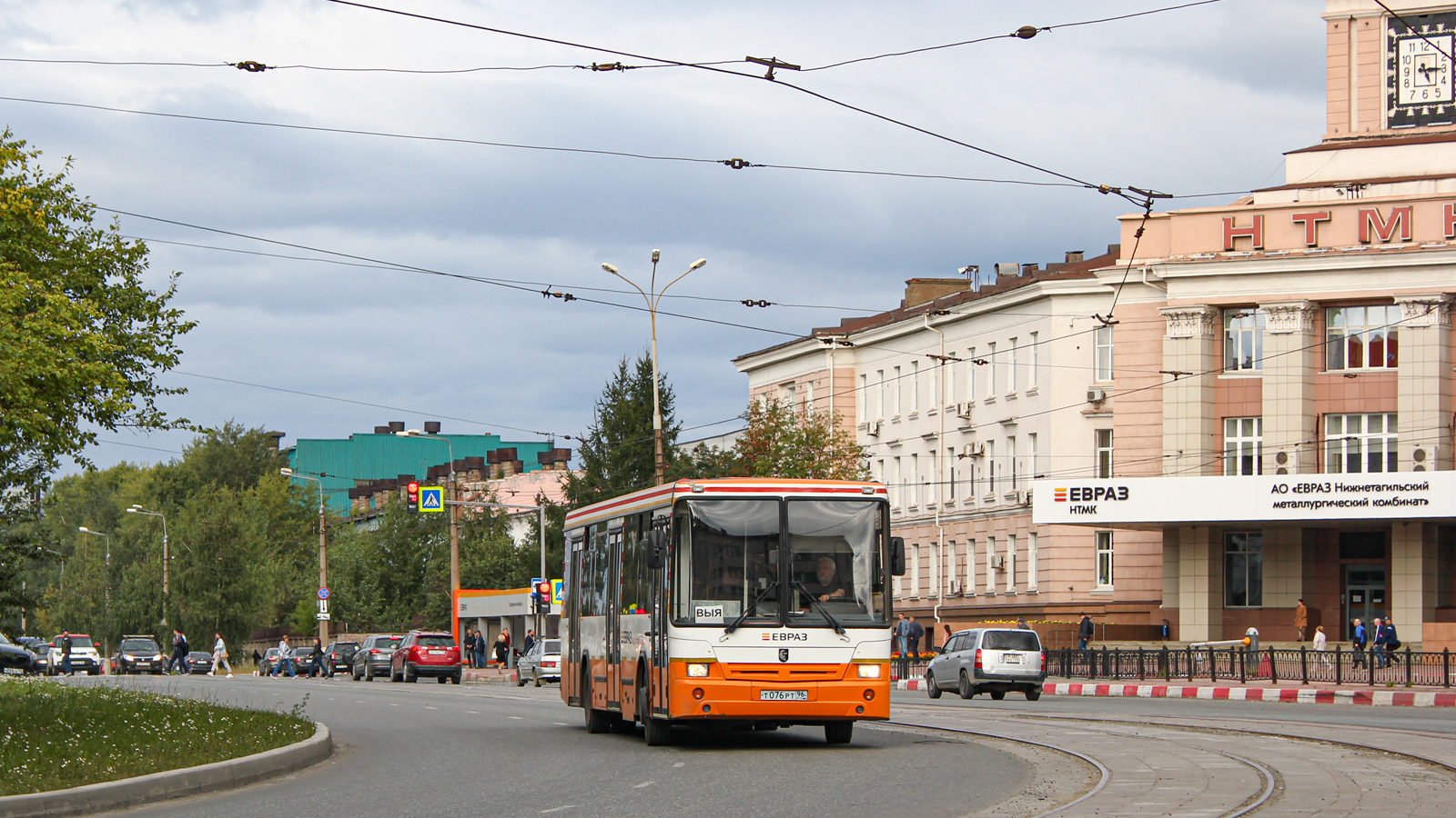 Sverdlovsk region, NefAZ-5299-20-32 # 457