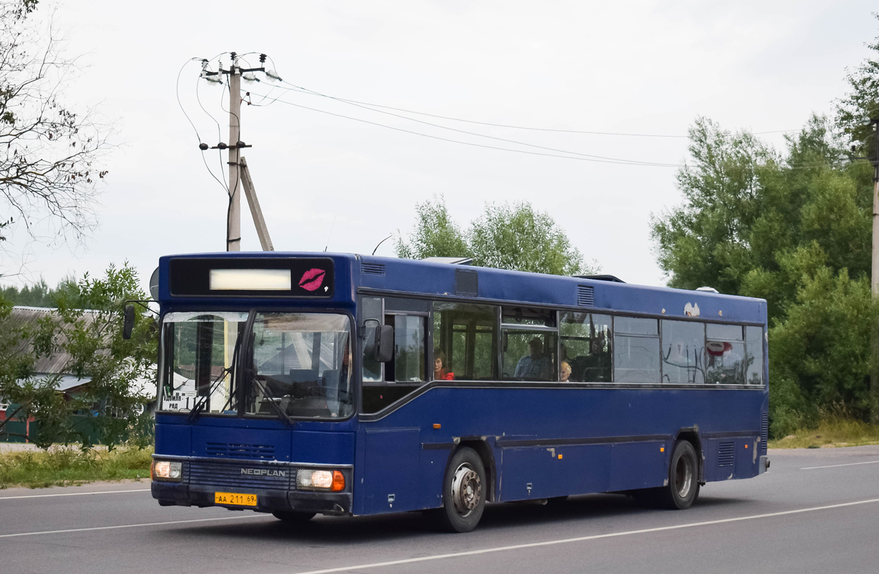 Тверская область, Neoplan N416SL II № АА 211 69