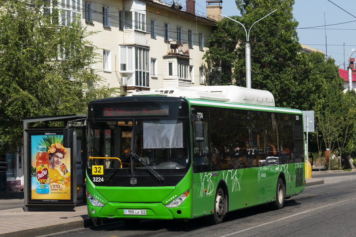 Алматы, Zhong Tong LCK6125HGAN № 3224