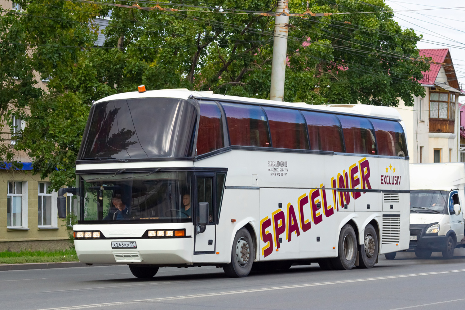 Омская вобласць, Neoplan N117/3H Spaceliner № Х 243 КХ 55