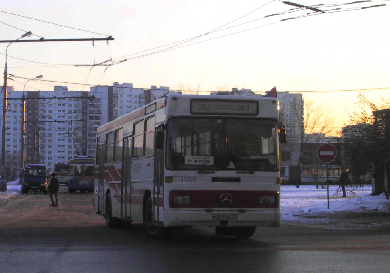 Moszkva, Mercedes-Benz O325 sz.: 16279