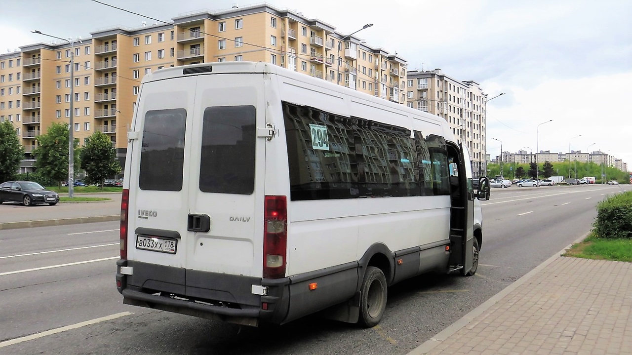 Санкт-Петербург, Нижегородец-2227UU (IVECO Daily) № В 033 ХХ 178