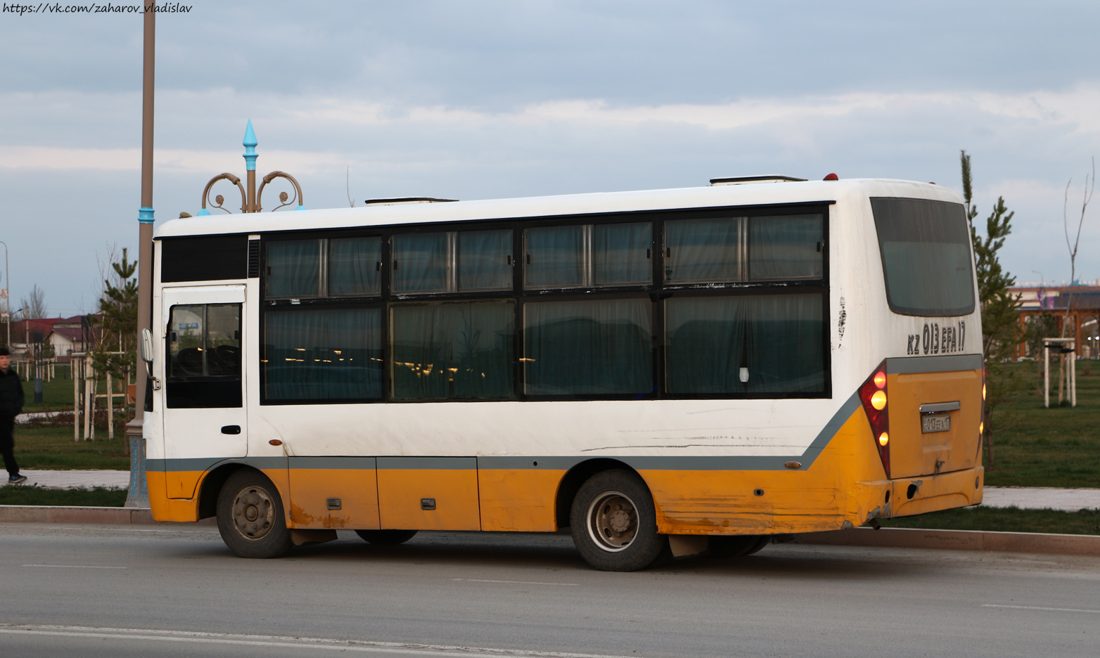 Шымкент, Hengshan HSZ6660A № 013 EFA 17