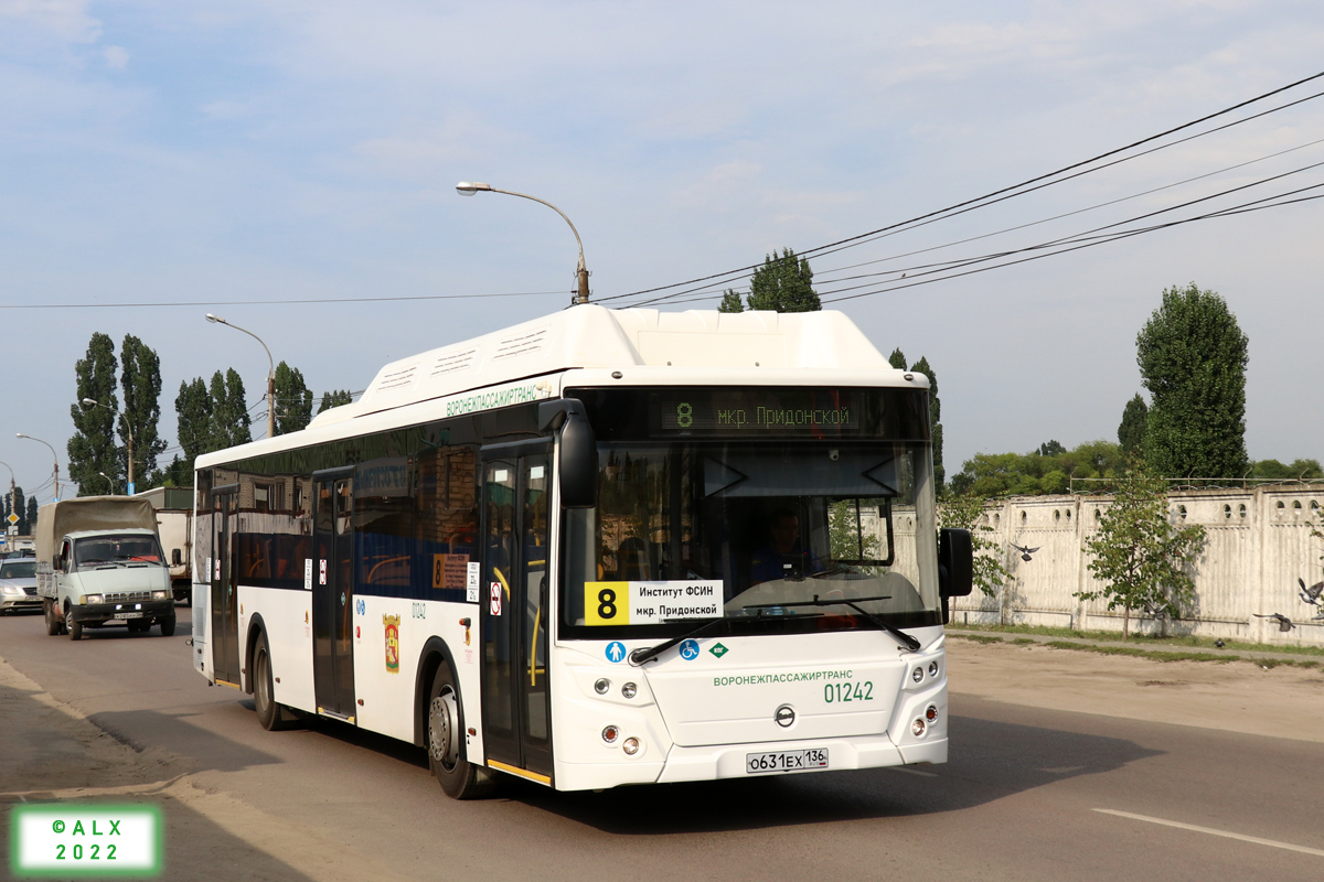 Воронежская область, ЛиАЗ-5292.67 (CNG) № 01242