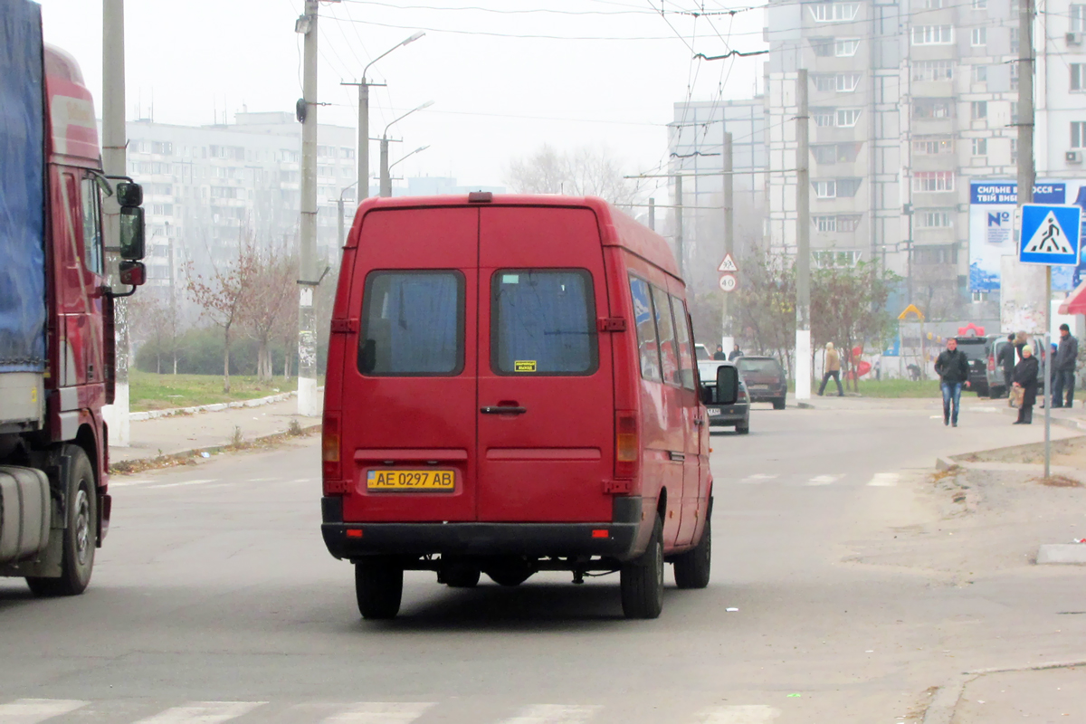 Днепропетровская область, Volkswagen LT35 № AE 0297 AB