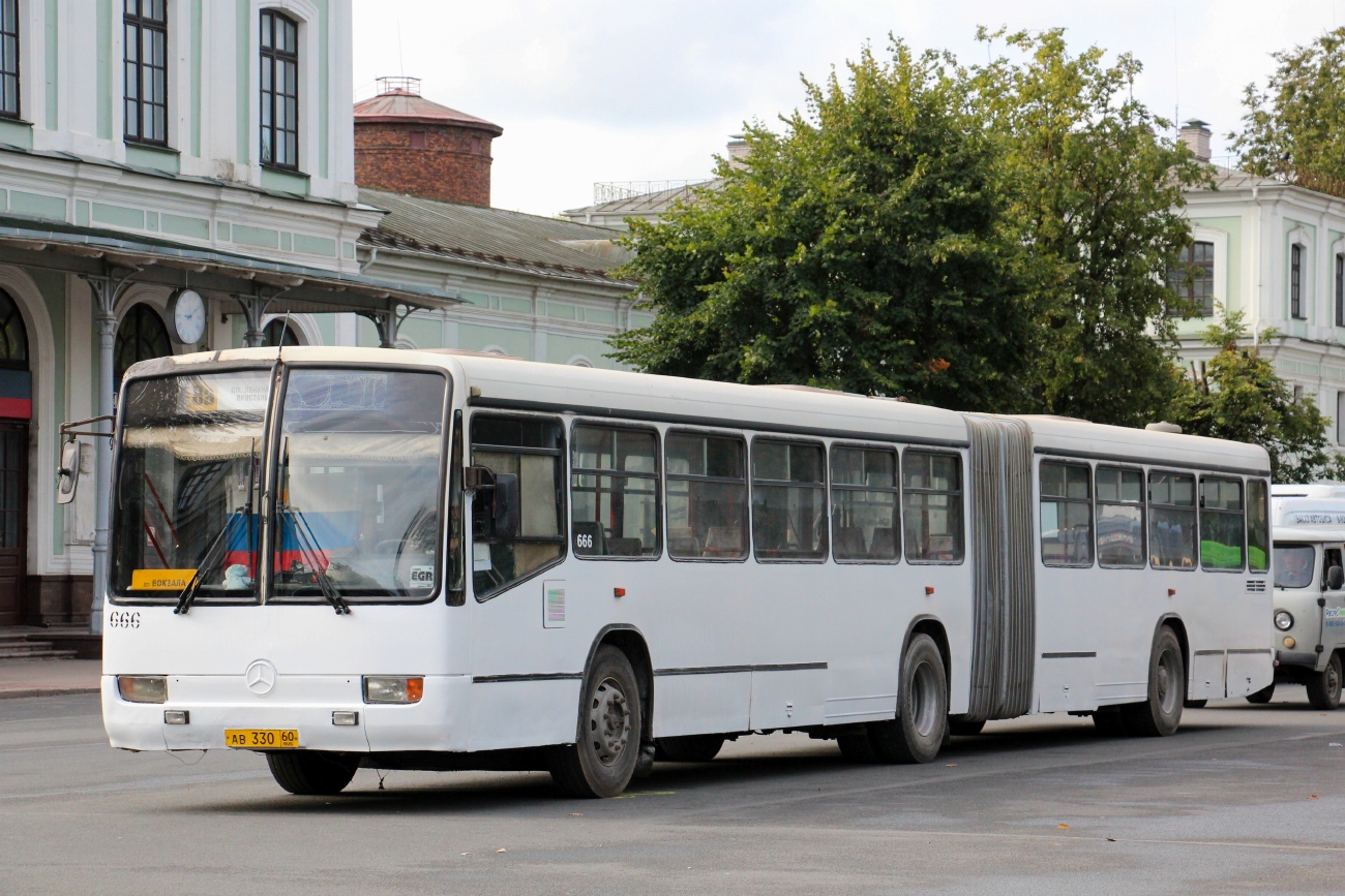 Псковская область, Mercedes-Benz O345G № 666