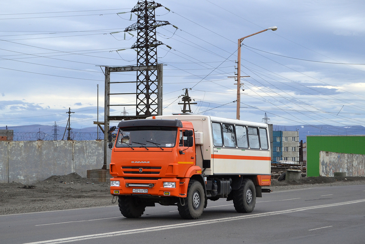 Красноярский край, НефАЗ-42111-24 № У 321 ОХ 124