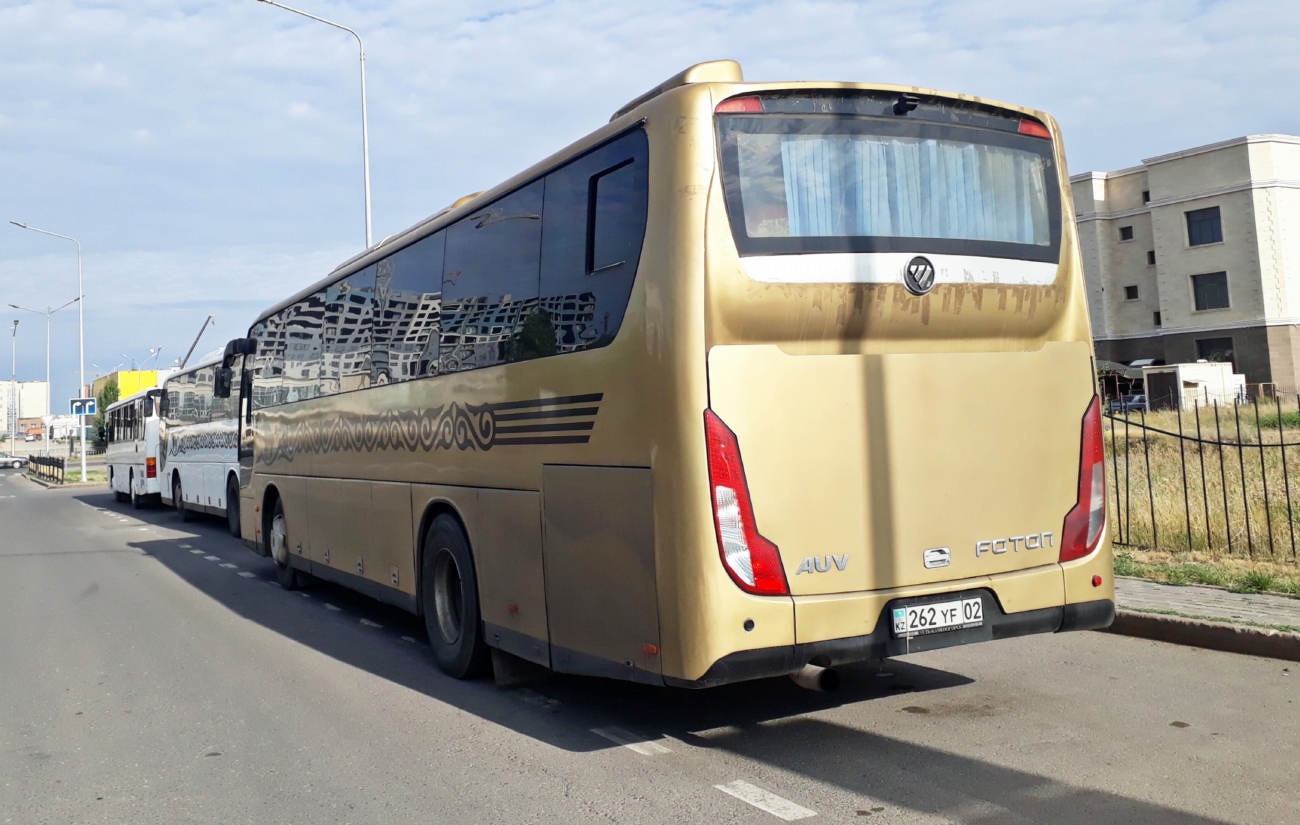 Астана, Foton № 263 YF 02; Алматы, Foton BJ6113U8MHB № 262 YF 02