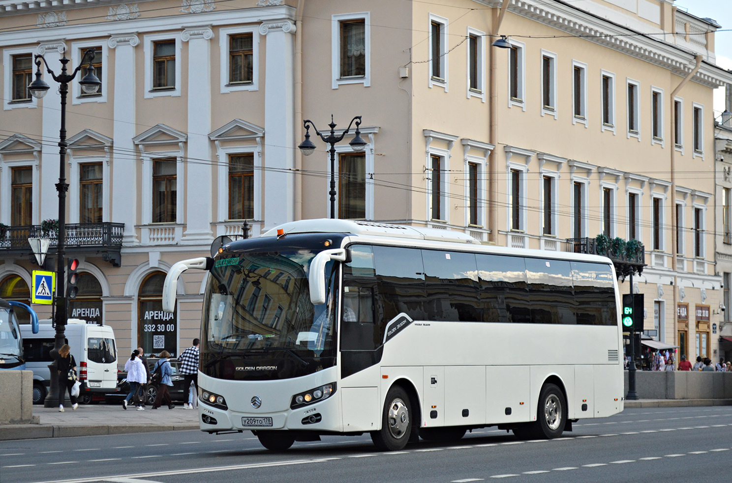 Санкт-Петербург, Golden Dragon XML6957JR № У 209 ТО 178