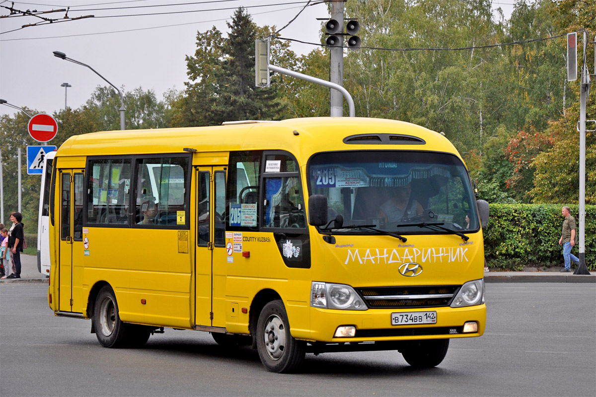 Алтайский край, Hyundai County Kuzbass № В 734 ВВ 142