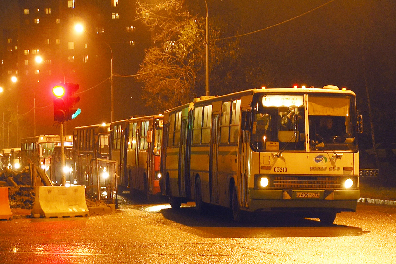 Москва, Ikarus 280.33M № 03210