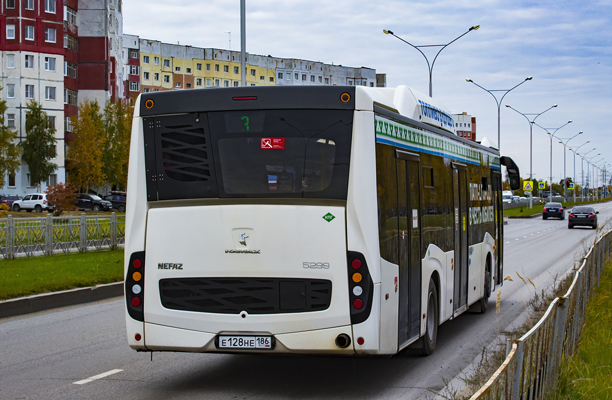 Ханты-Мансийский АО, НефАЗ-5299-40-57 (CNG) № Е 128 НЕ 186
