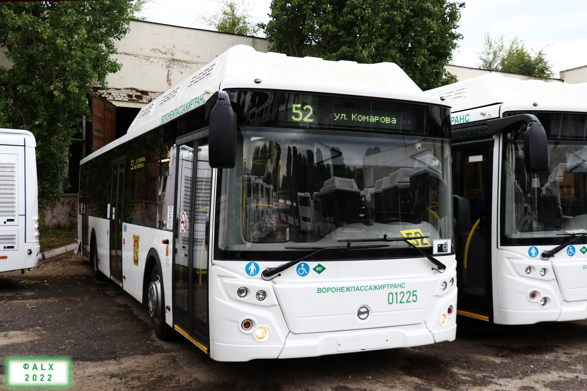 Воронежская область, ЛиАЗ-5292.67 (CNG) № 01225