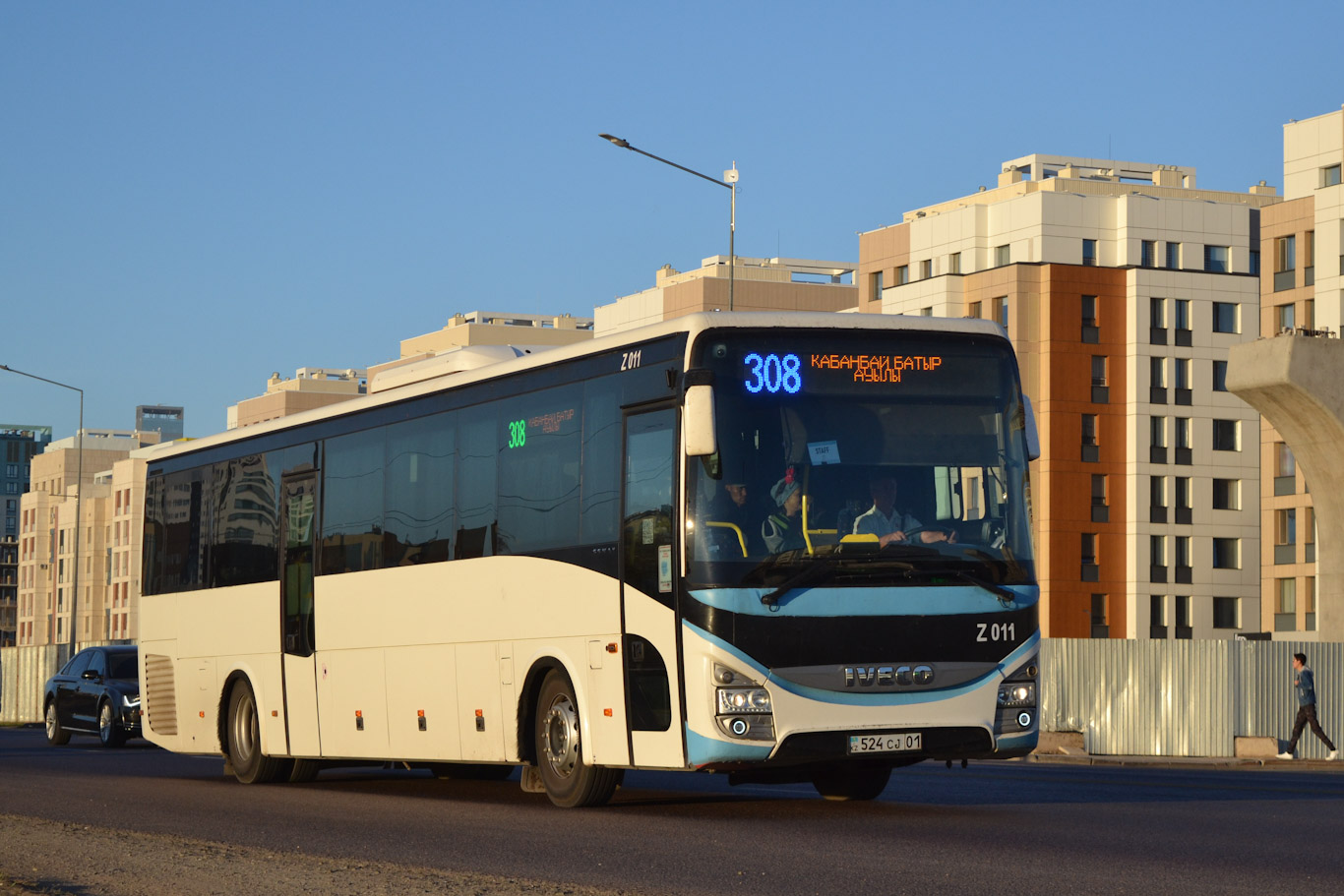 Астана, IVECO Crossway LINE  13M № Z011