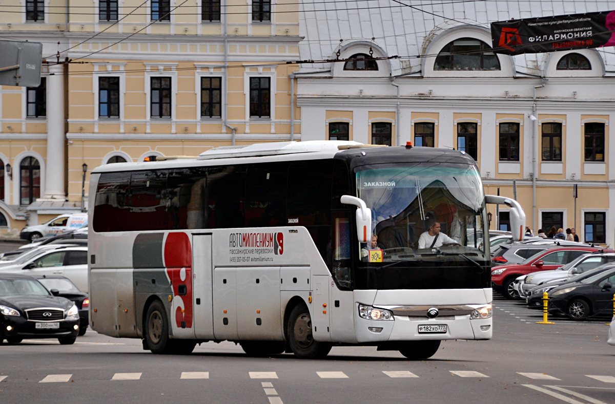 Moskau, Yutong ZK6122H9 Nr. Р 182 ХО 777