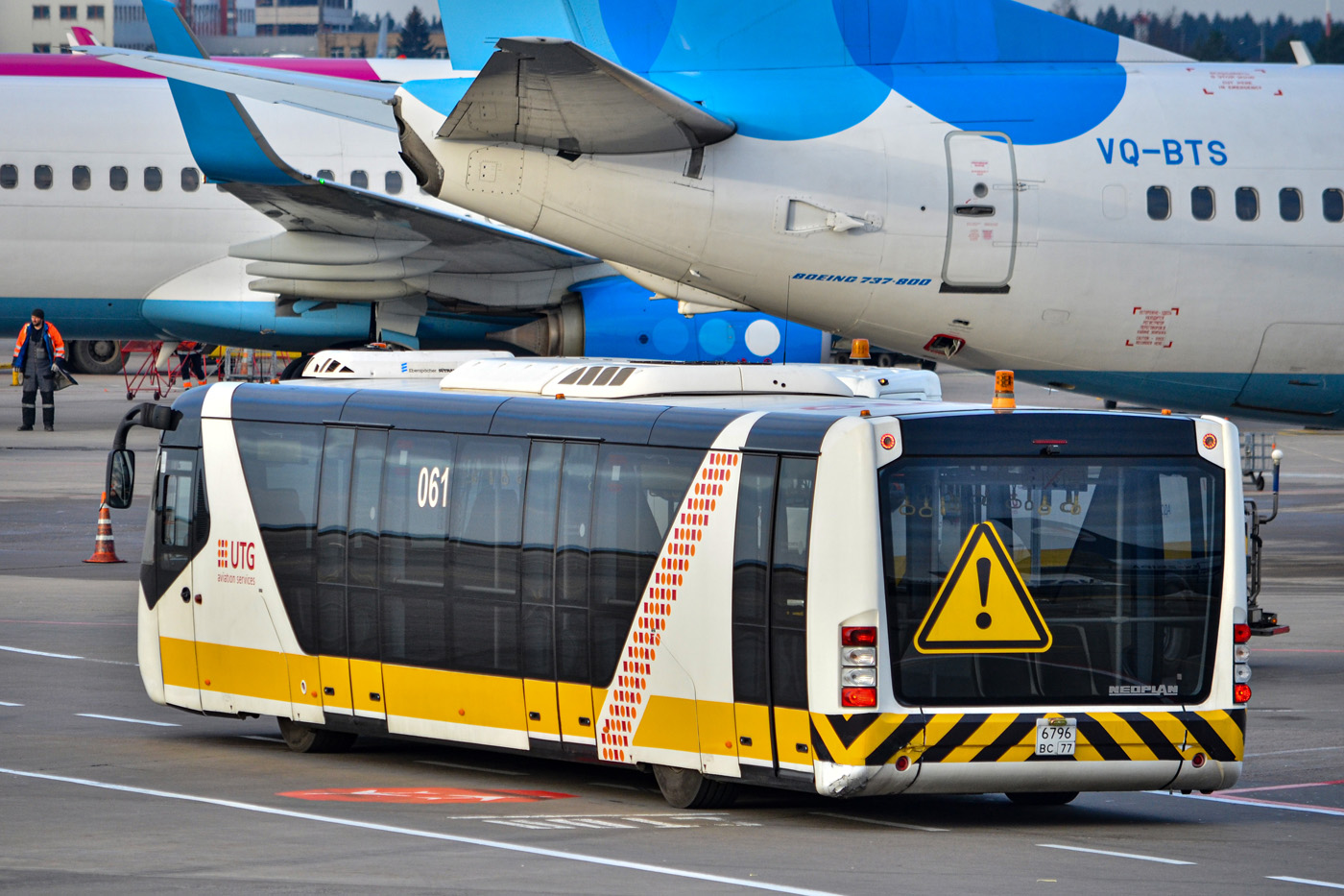 Москва, Neoplan P83 N9122 Apron № 061