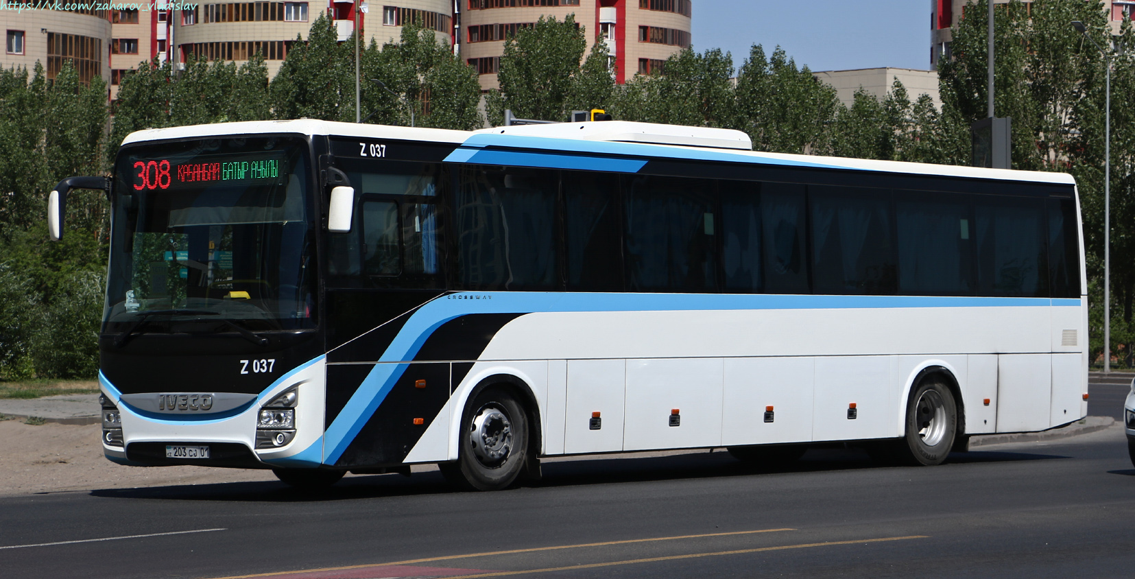 Астана, IVECO Crossway LINE 13M (СарыаркаАвтоПром) № Z037