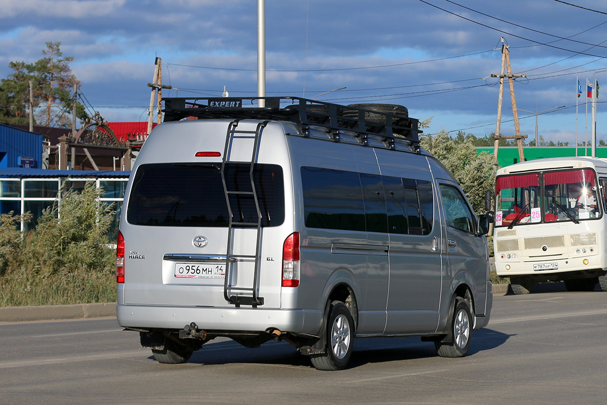 Саха (Якутия), Toyota HiAce TRH223L № О 956 МН 14