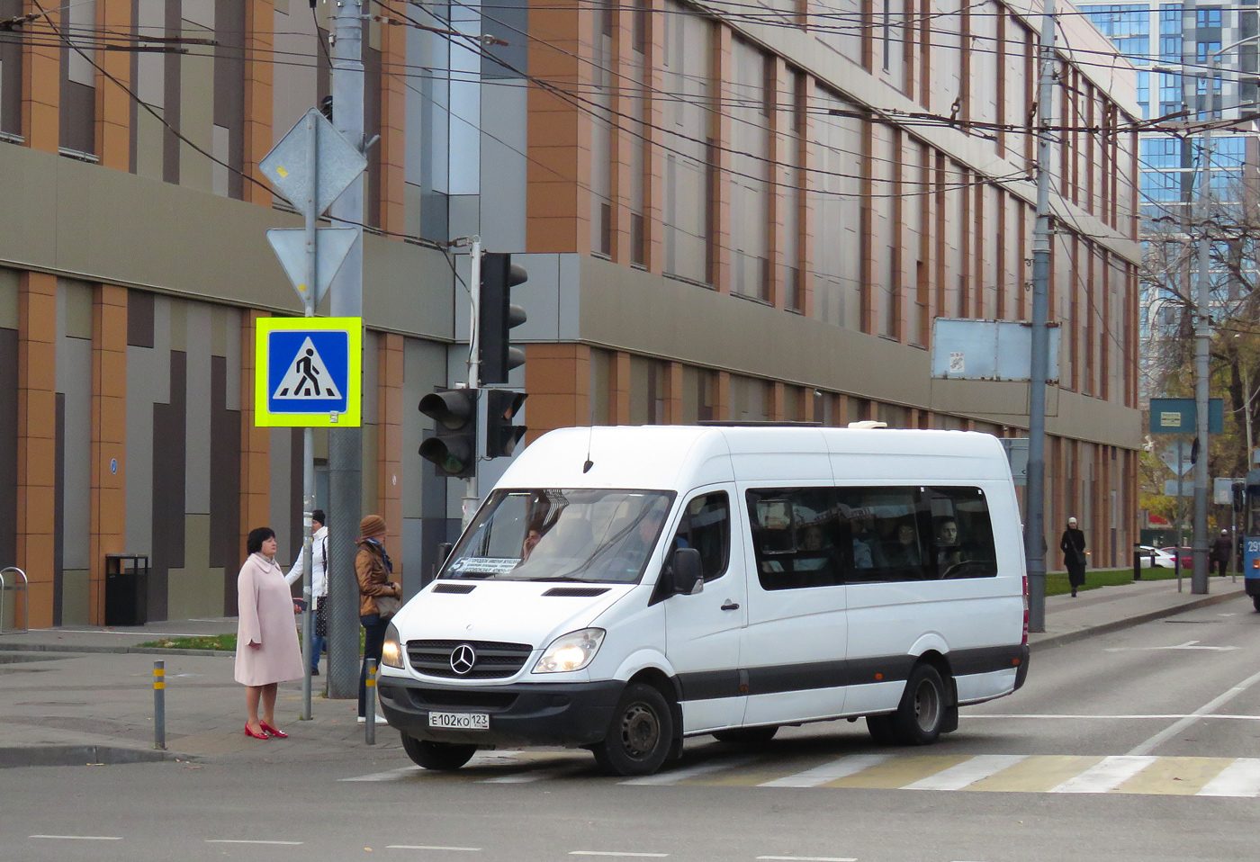 Краснодарский край, Луидор-22360C (MB Sprinter) № Е 102 КО 123