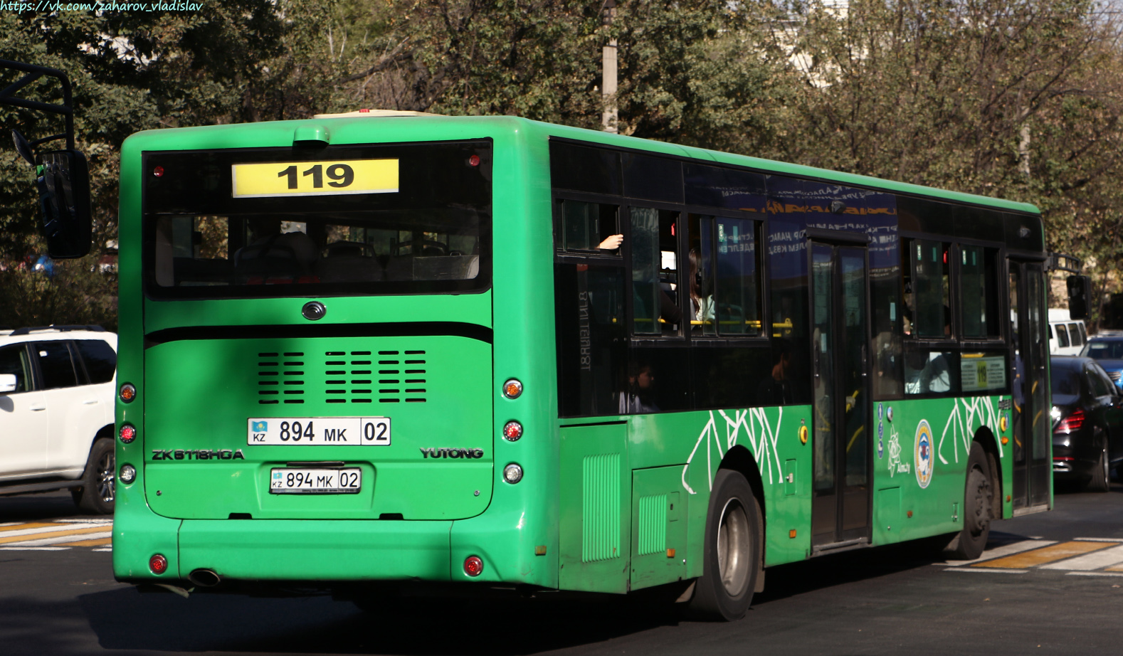 Алматы, Yutong ZK6118HGA № 894 MK 02