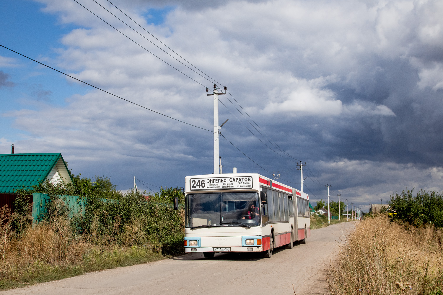 Саратовская область, MAN A11 NG272 № А 711 АО 164