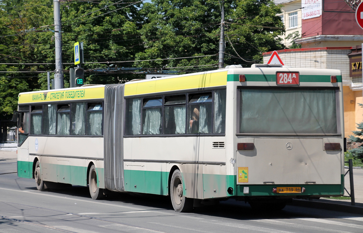 Саратовская область, Mercedes-Benz O405G № ВА 719 64