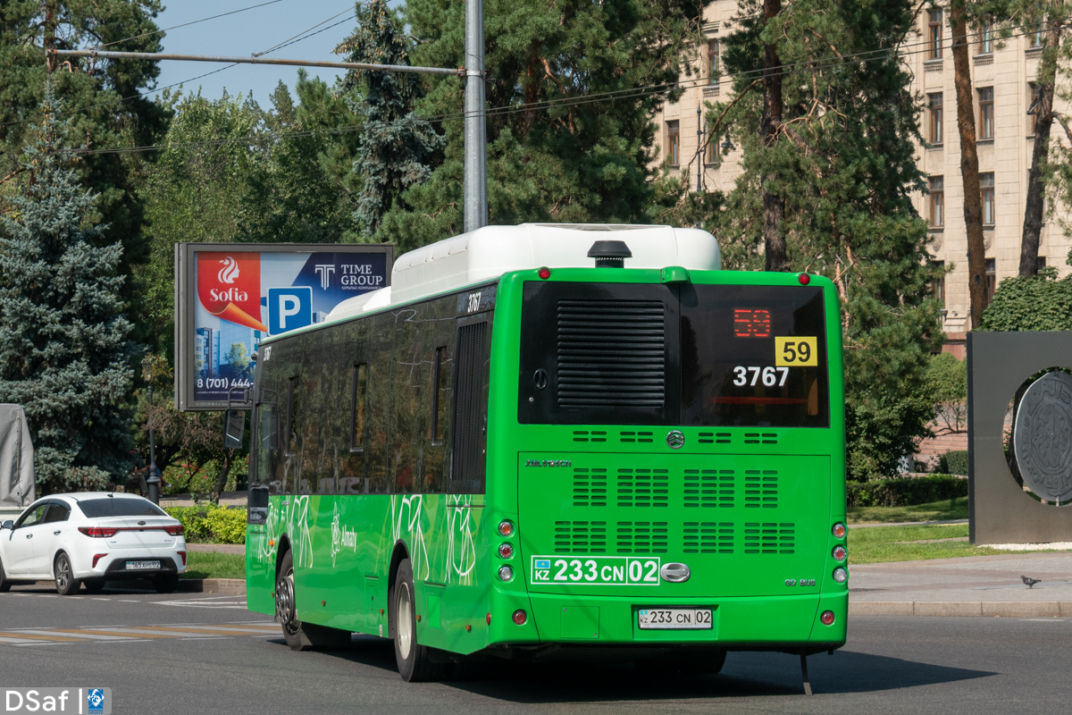 Almaty, Golden Dragon XML6125CN (Hyundai Trans Auto) sz.: 3767