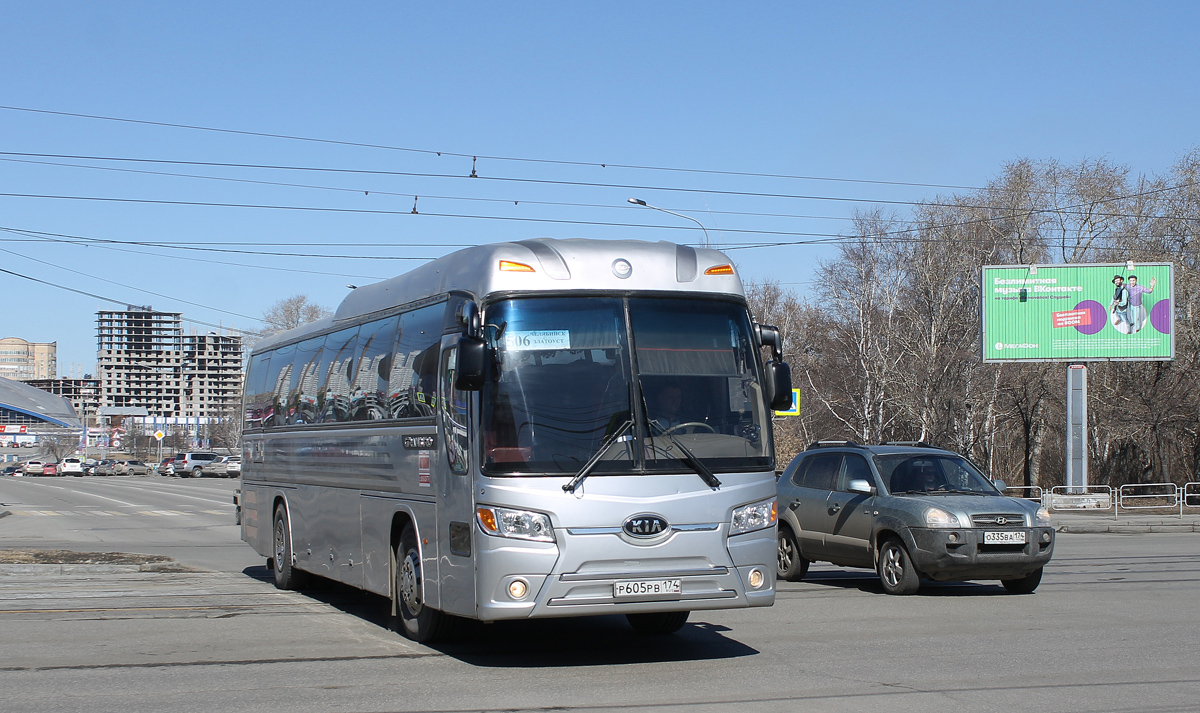 Chelyabinsk region, Kia Granbird Nr. Р 605 РВ 174