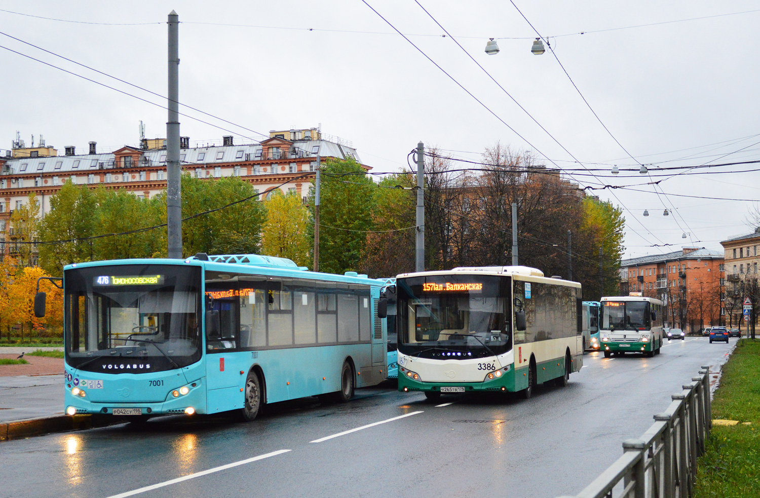 Sankt Petersburg, Volgabus-5270.G2 (LNG) Nr 7001; Sankt Petersburg, Volgabus-5270.00 Nr 3386