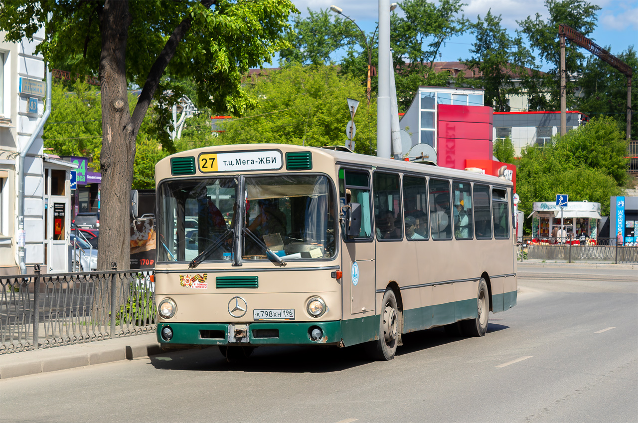 Свердловская область, Mercedes-Benz O305 № А 798 ХН 196