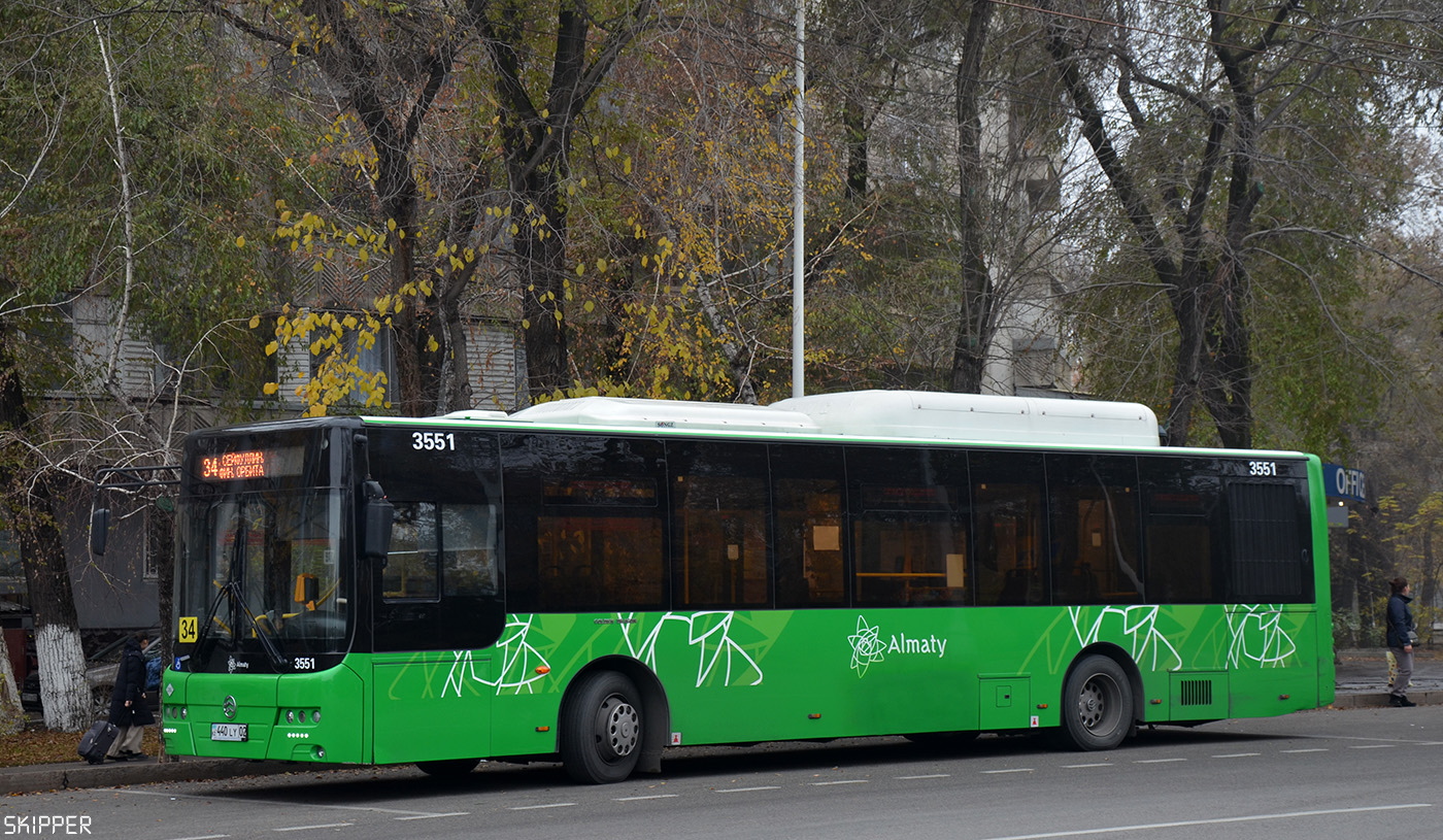 Almaty, Golden Dragon XML6125CN (Hyundai Trans Auto) Nr. 3551