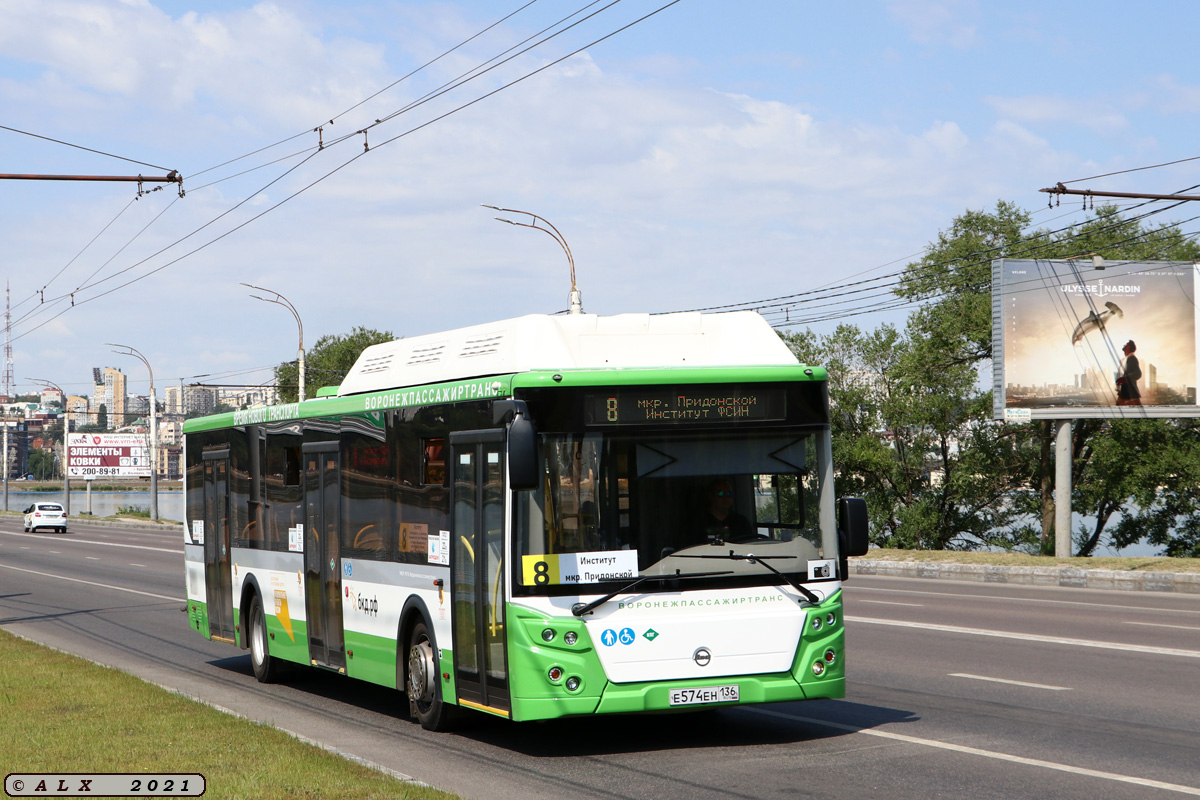 Воронежская область, ЛиАЗ-5292.67 (CNG) № Е 574 ЕН 136