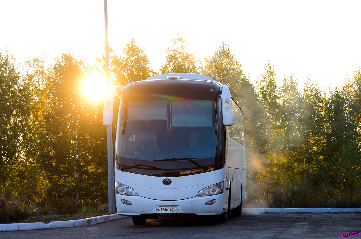 Санкт-Петербург, Yutong ZK6129H № А 166 СК 198