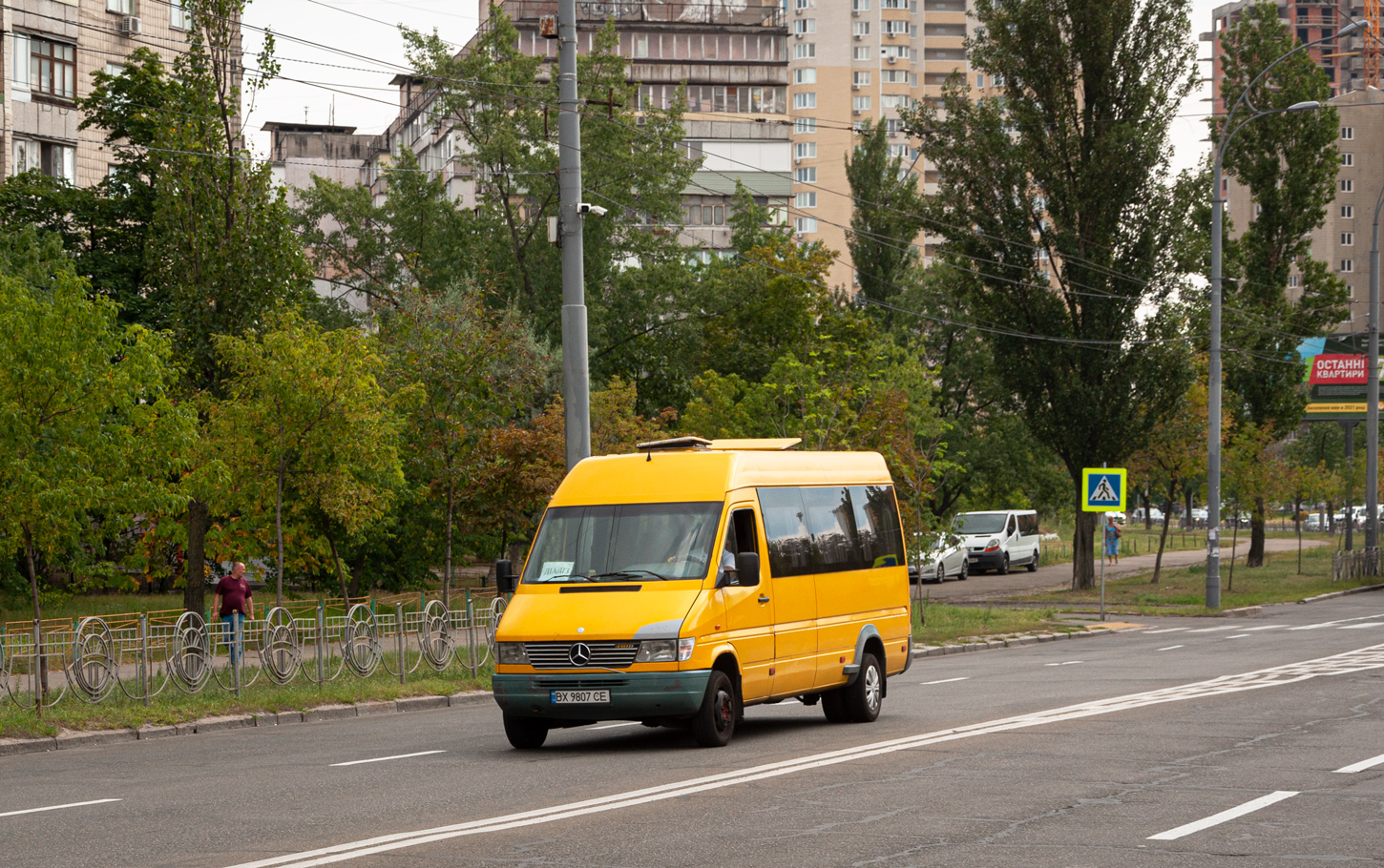 Киев, Mercedes-Benz Sprinter W904 410D № BX 9807 CE