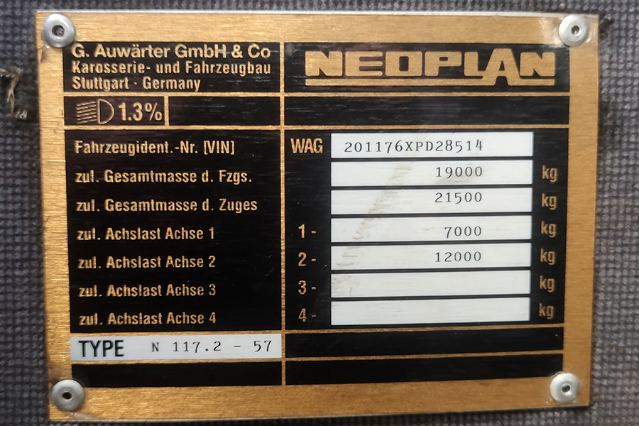 Dnepropetrovsk region, Neoplan N117 Spaceliner Nr. AE 4771 TC