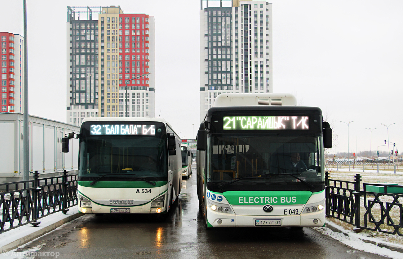 Astana, IVECO Crossway LE 13M (SaryarkaAvtoProm) Nr. A534; Astana, Yutong E12 (ZK6128BEVG) (SaryarkaAvtoProm) Nr. E049