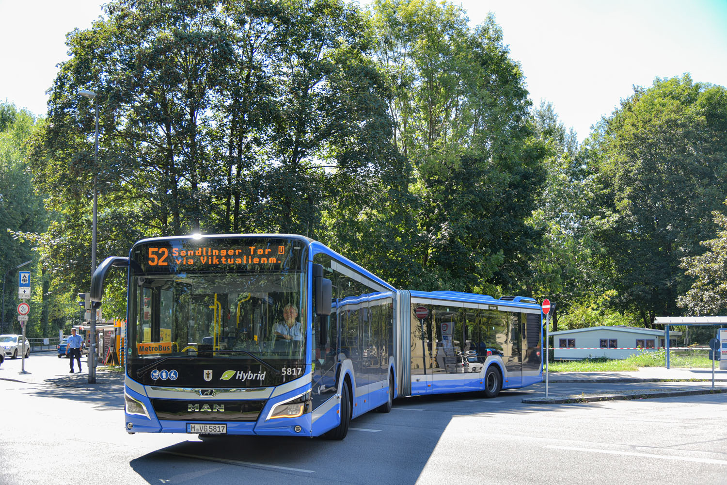 Бавария, MAN 18C Lion's City 18 NG330 EfficientHybrid № 5817