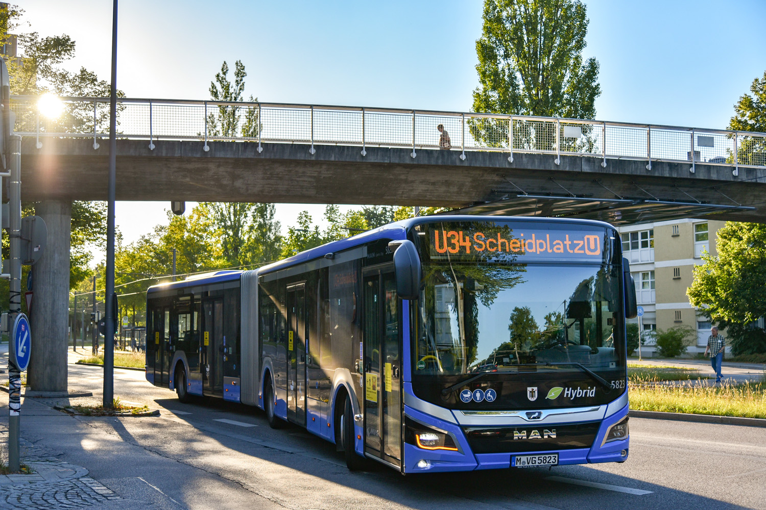 Бавария, MAN 18C Lion's City 18 NG330 EfficientHybrid № 5823