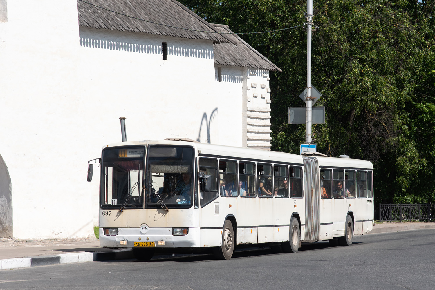 Псковская область, Mercedes-Benz O345G № 697