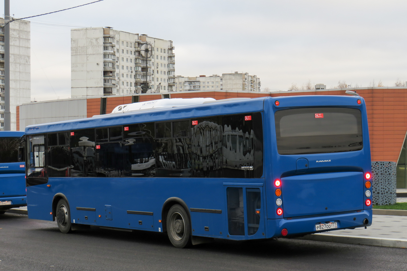 Москва, НефАЗ-5299-11-52 № Р 827 ОО 777