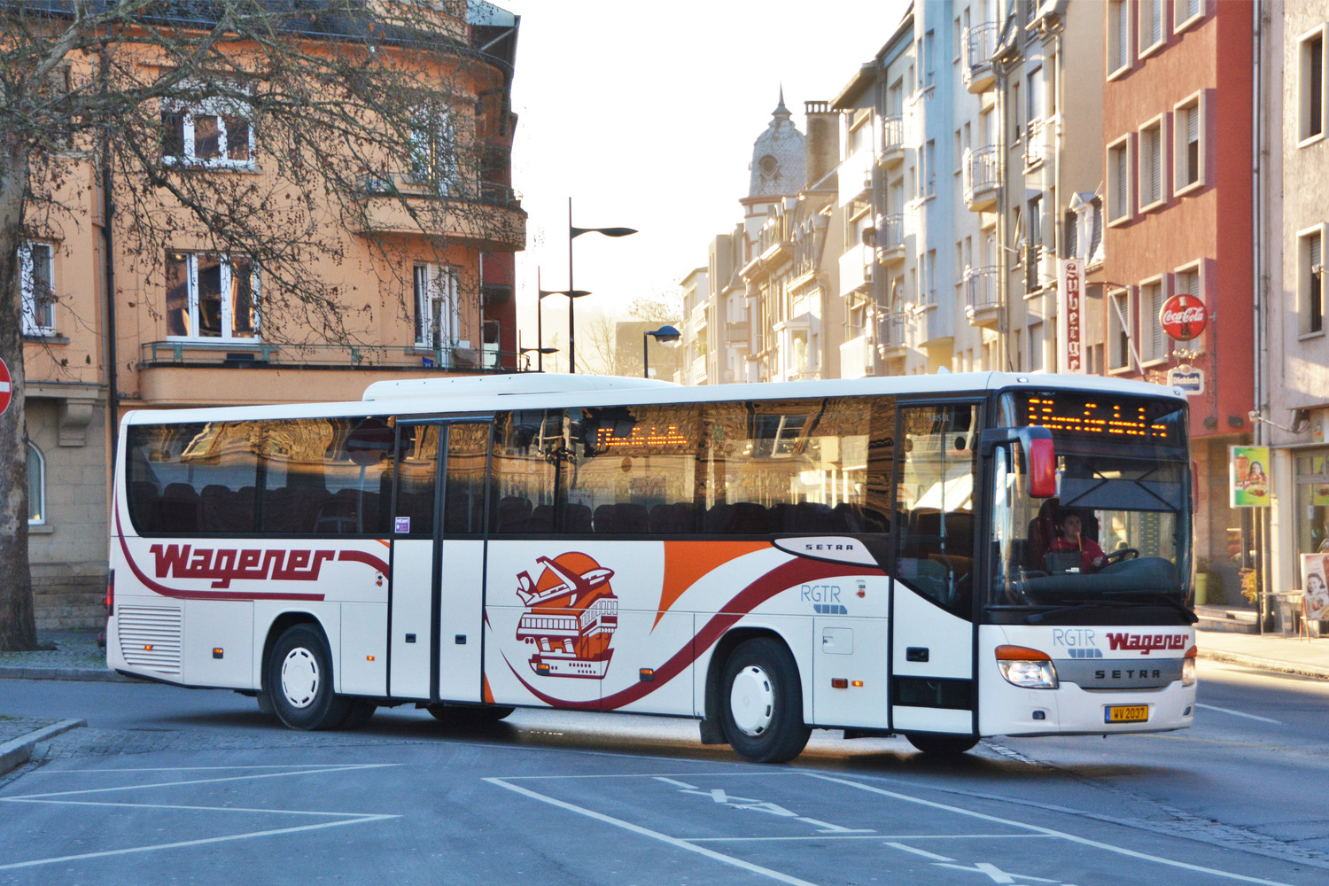 Люксембург, Setra S415UL № WV 2037