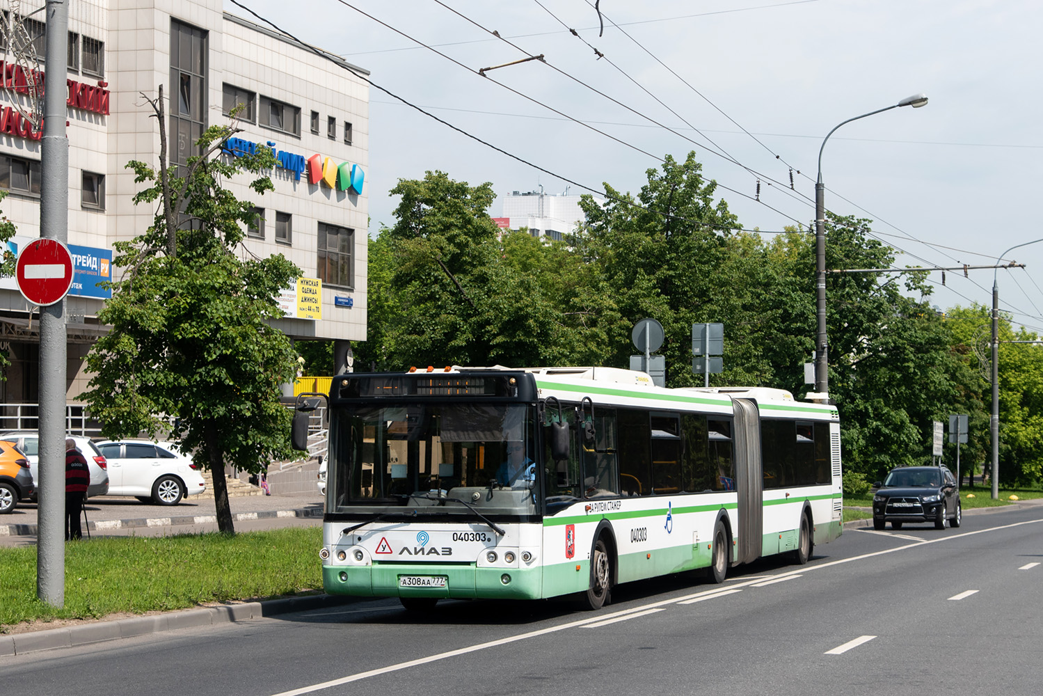 Москва, ЛиАЗ-6213.22-01 № 040303