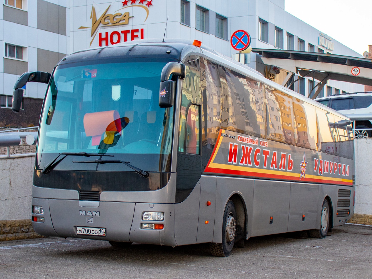 Удмуртия, MAN R07 Lion's Coach RHC414 № М 700 ОО 18