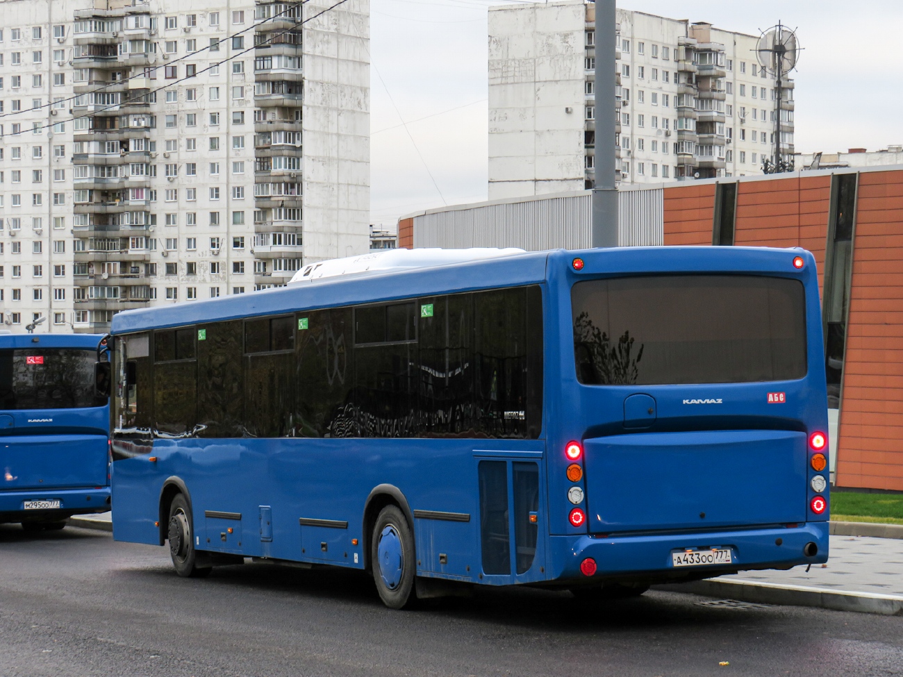 Москва, НефАЗ-5299-11-52 № А 433 ОО 777