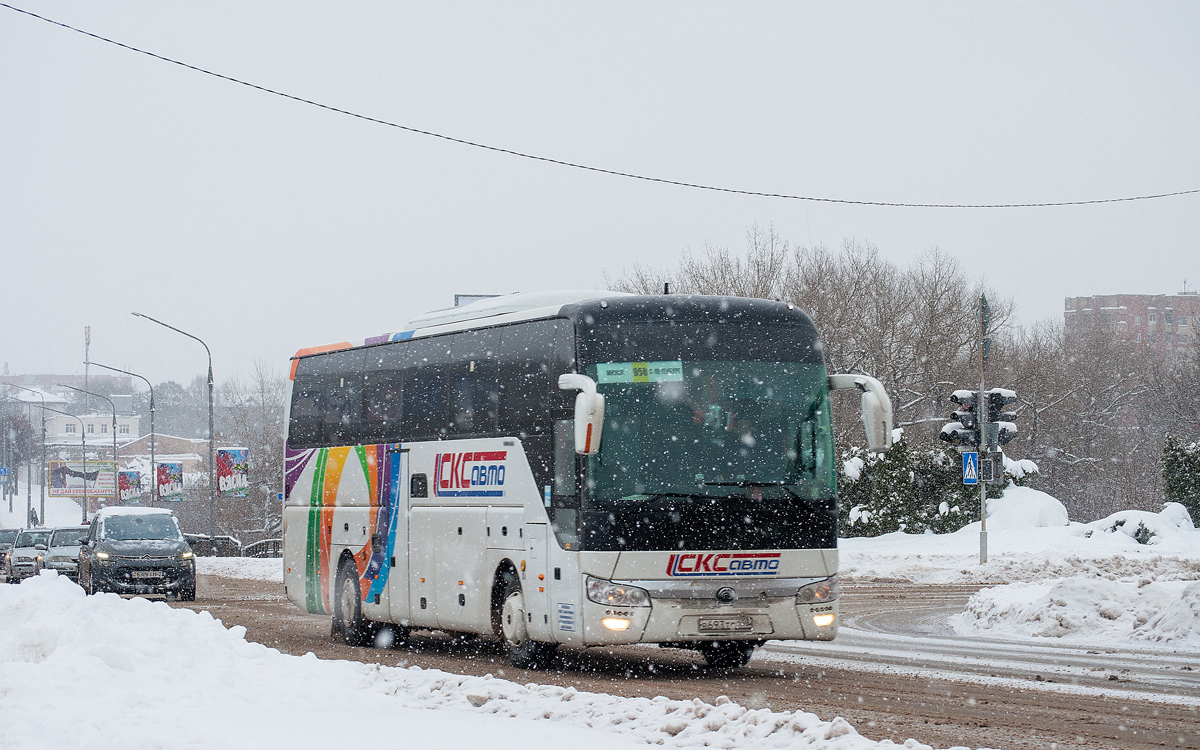 Санкт-Петербург, Yutong ZK6122H9 № В 693 ТС 198