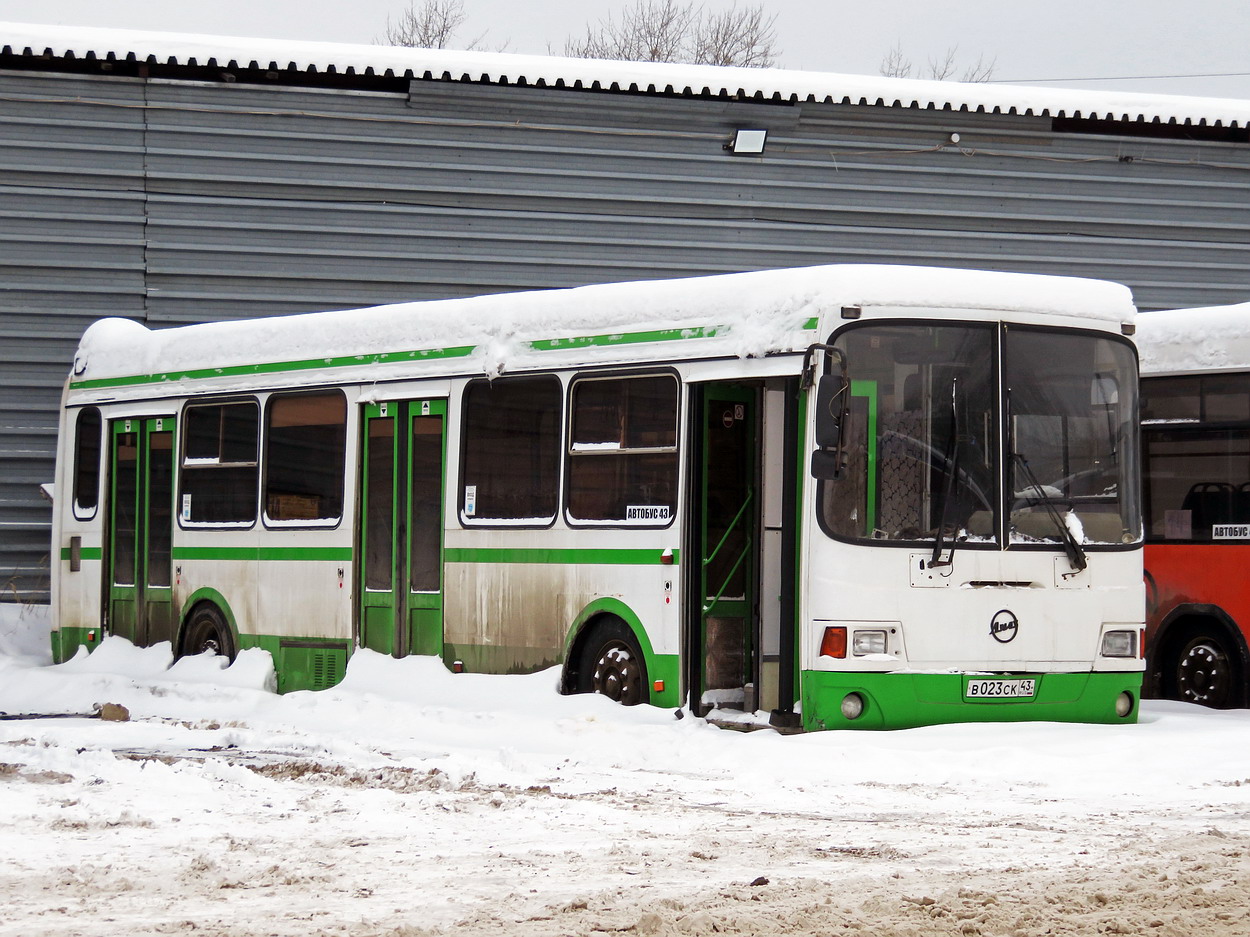 Кировская область, ЛиАЗ-5256.45 № В 023 СК 43