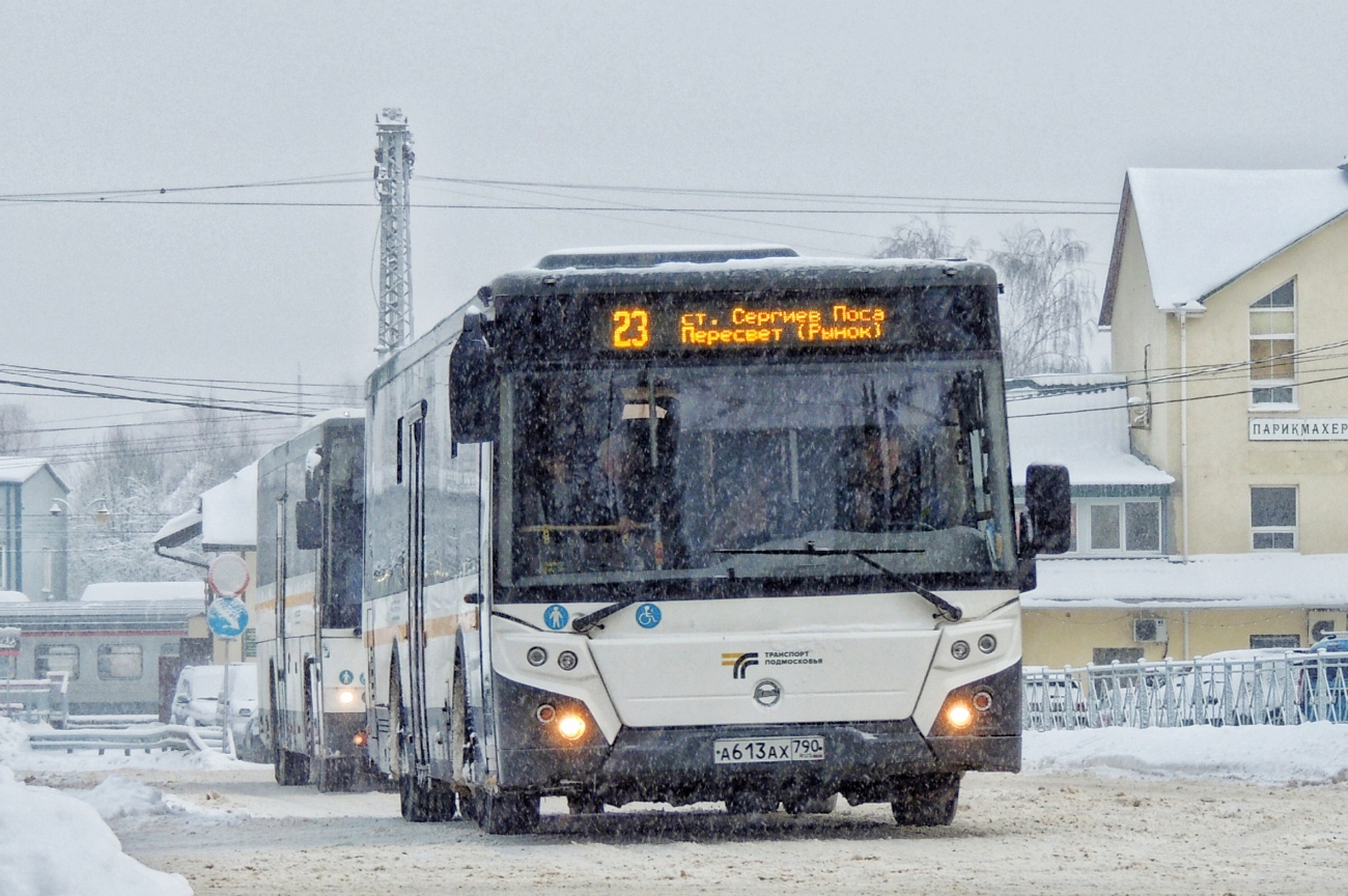 Московская область, ЛиАЗ-5250 № 107496; Московская область, ЛиАЗ-5292.65-03 № 107613